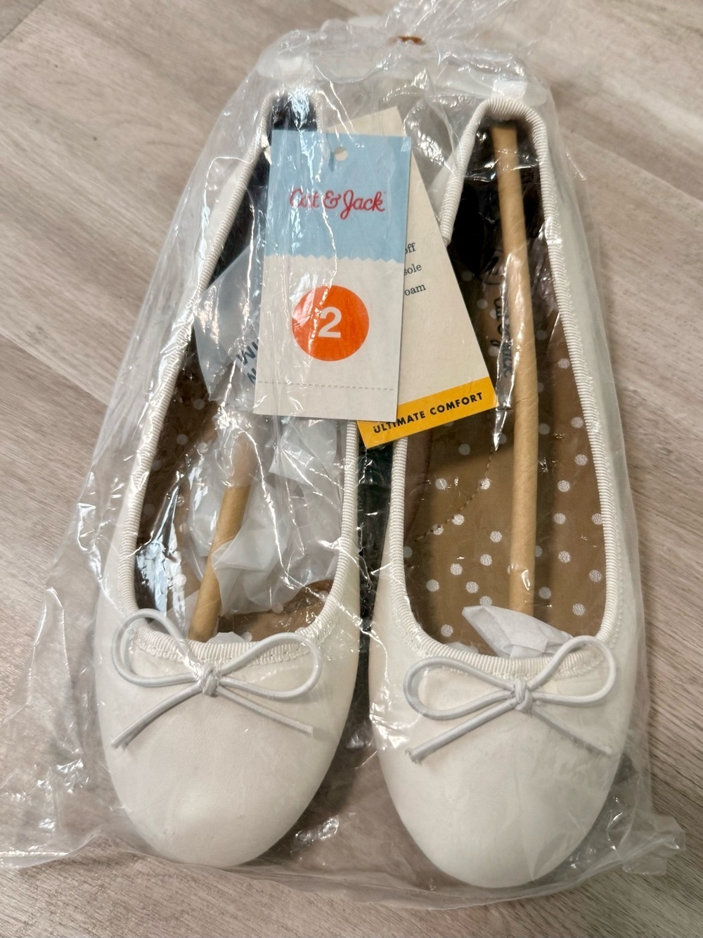 NEW Cat & Jack Girls White Ballet Flats Size 2 Slip On Bow Dress Shoes Comfort